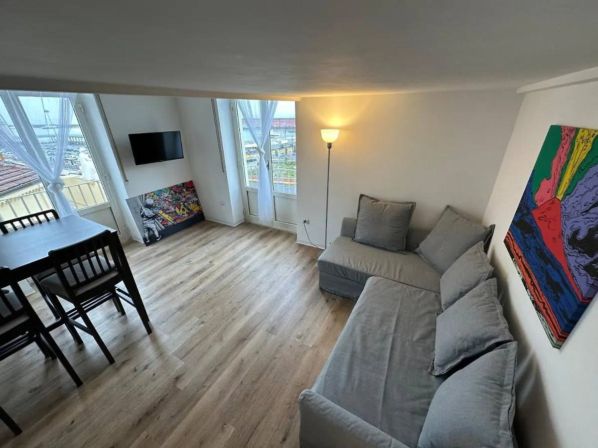 Apartment La Dimora Al Castello Central Flat Naples - My Place