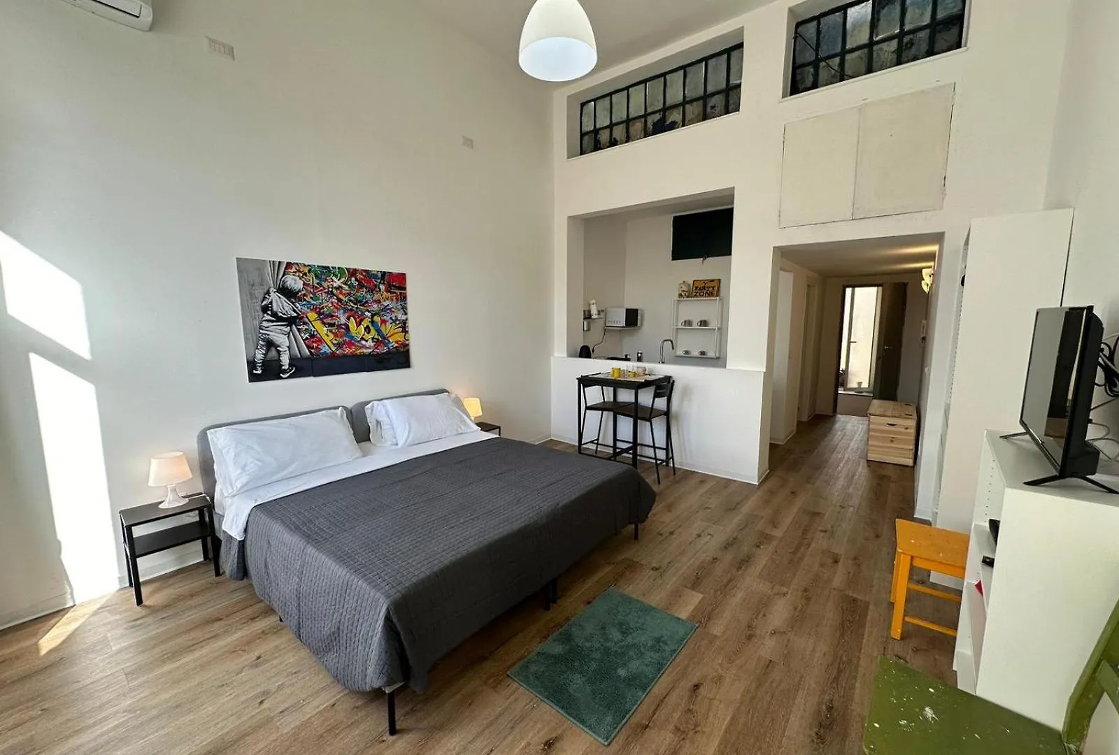 Apartment La Dimora Al Castello Central Flat Naples - My Place